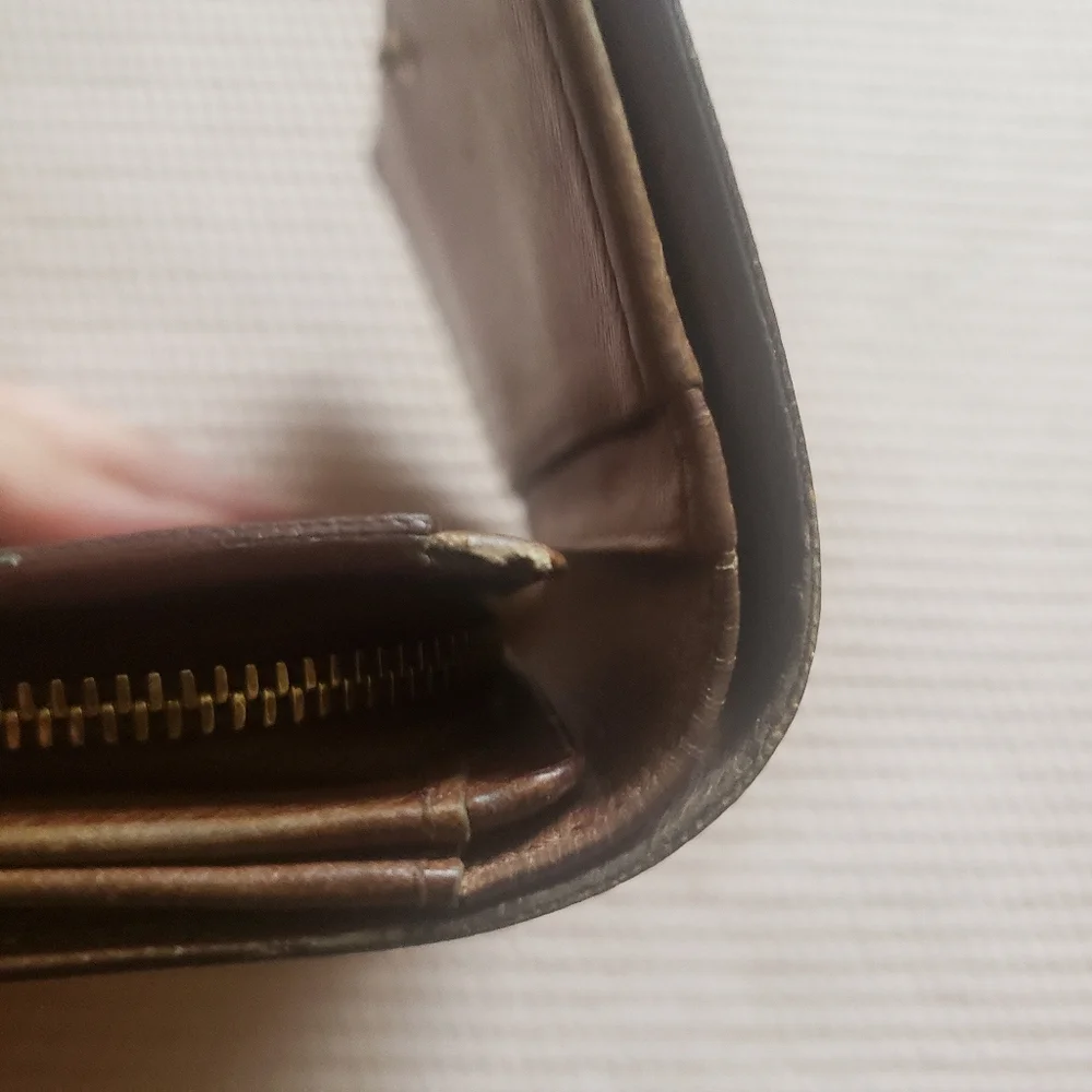 Louis Vuitton Monogram Bifold Wallet with COA - Picture 14 of 16